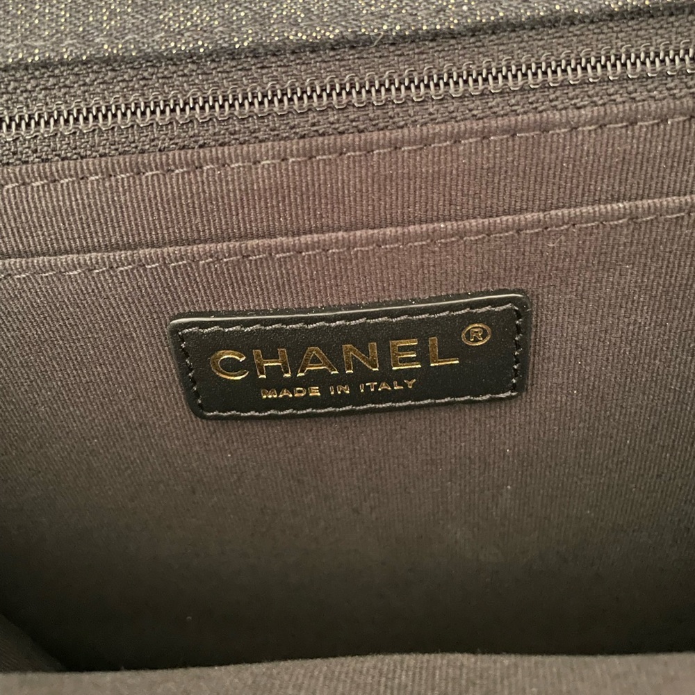 Chanel 2023 SS Denim Backpack - Brand New - Very Rare Find - Picture 10 of 14